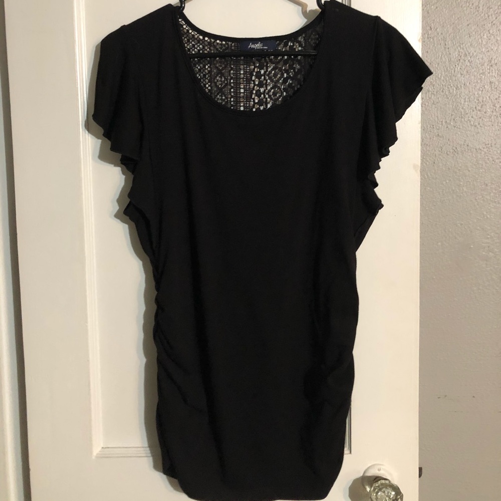 Black shirt